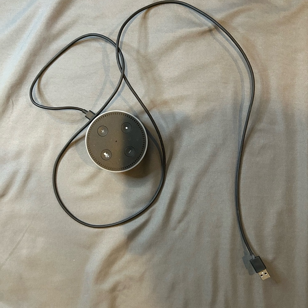 Amazon Black Echo Dot Power Base with Attached Cable (LIKE NEW) - Picture 3 of 10